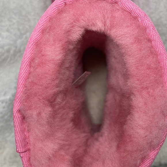 UGG Kid’s Classic II Glitz Shearling Bootie - Picture 15 of 16